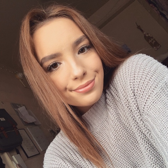 Meet your Posher, Kathryn - Picture 1 of 1